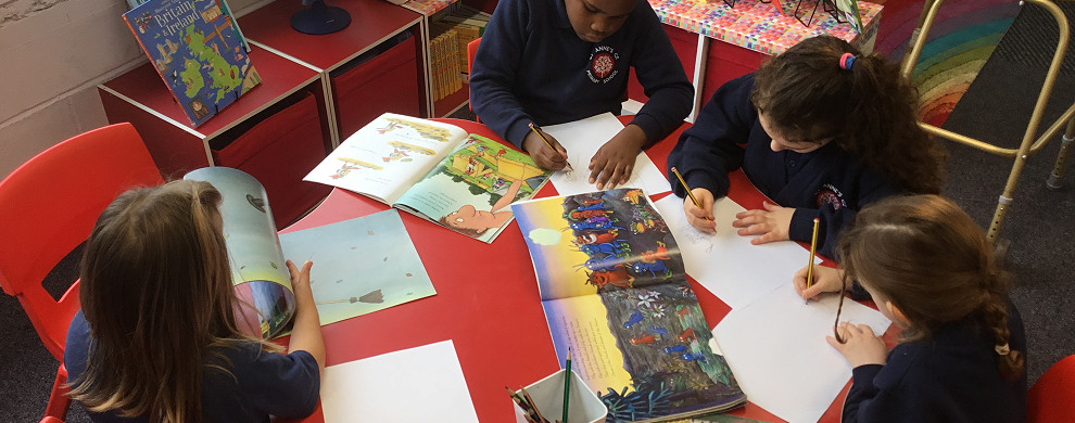 Y2 Exploring our favourite books 