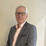 Mr Ian Hyland